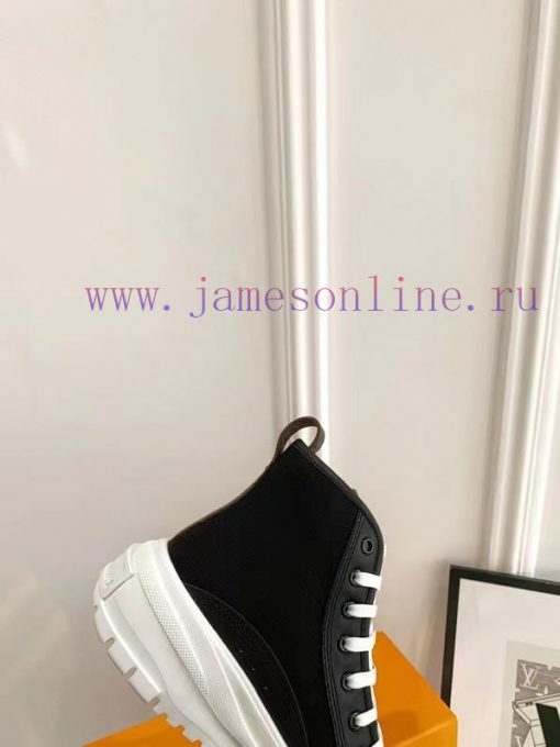 The LV Squad high top sneakers feature a blend of cotton canvas and calf leather trim, with 8wljd5wm - Image 9