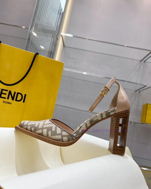FEND1 2023 runway show, Paris FE * D1 Haute Couture Fall Winter 2022-23, same as Song Hye Kyk682ihtk - Image 7
