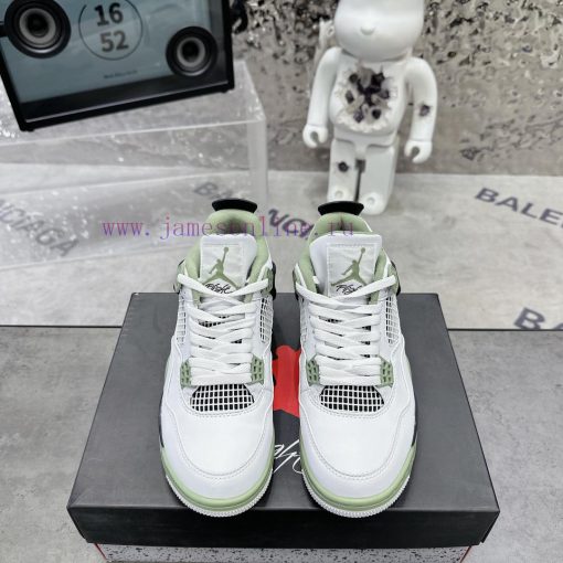 . Air Jordan 4 Sage Sea SaltThe classic mesh window area of the Qiao 4 is sewn with a joint 5eq4j0ls - Image 2
