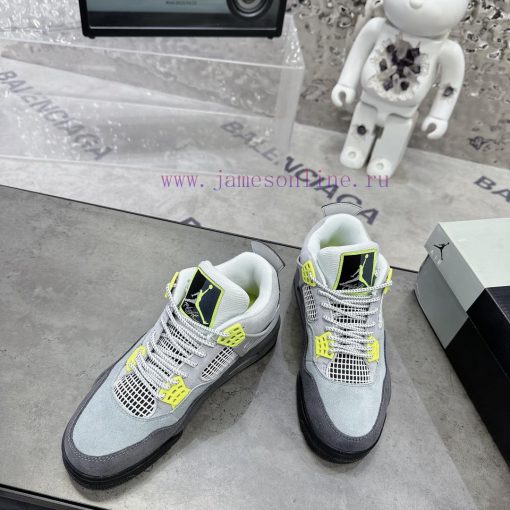 . Air Jordan 4 Sage Sea SaltThe classic mesh window area of the Qiao 4 is sewn with a joint xihbhfed - Image 5