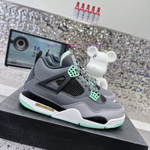 .  Air Jordan 4 Grey GreenThe classic mesh window area of the Qiao 4 is sewn with a joint lazswlvy2m - Image 3