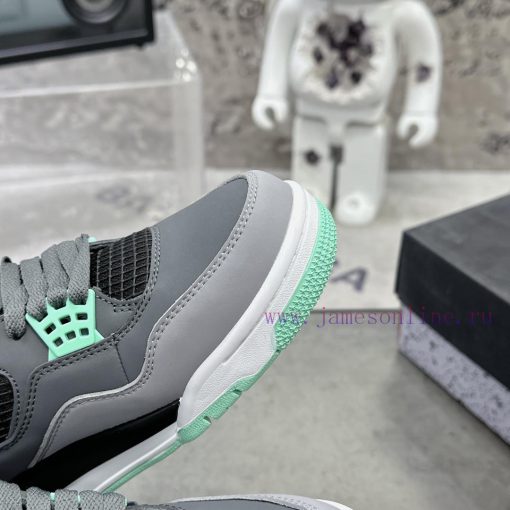.  Air Jordan 4 Grey GreenThe classic mesh window area of the Qiao 4 is sewn with a joint lazswlvy2m - Image 7