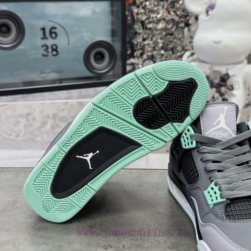 .  Air Jordan 4 Grey GreenThe classic mesh window area of the Qiao 4 is sewn with a joint lazswlvy2m - Image 10