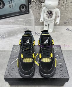 . Air Jordan 4 Black and YellowThe classic mesh window area of the Qiao 4 is sewn with a joim0c08bx2