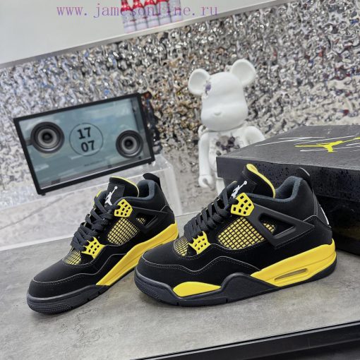 . Air Jordan 4 Black and YellowThe classic mesh window area of the Qiao 4 is sewn with a joim0c08bx2 - Image 5