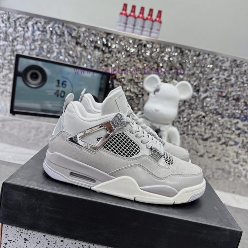 Air Jordan 4 GreyThe classic mesh window area of the Qiao 4 is sewn with a joint label on thp1lo89mh - Image 3