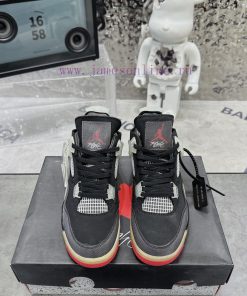 Air Jordan 4 GreyThe classic mesh window area of the Qiao 4 is sewn with a joint label on thuctczneq