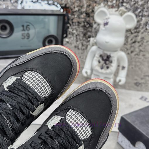 Air Jordan 4 GreyThe classic mesh window area of the Qiao 4 is sewn with a joint label on thuctczneq - Image 8