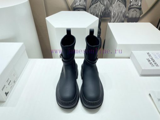 Top tierTHE ROW2023 vs Autumn/Winter Latest Explosive Sponge Cake Thick Bottom Martin Boot Sfnmzek2s