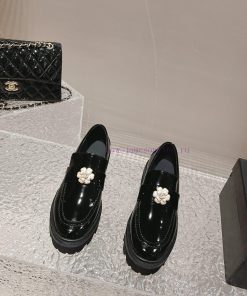 Spot sale𝐂𝐡 * 𝐧𝐞𝐥 23 Top selling productAuthentic gradeLeather/patent leather upperImported boo34ko8