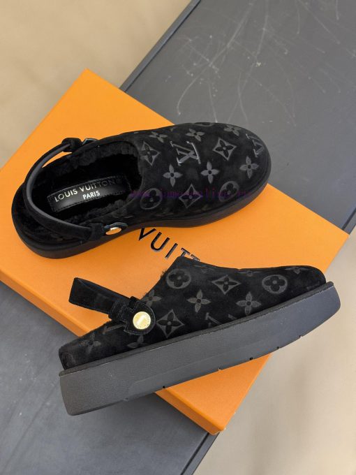 Top qualitylouisvuitt…on fw23 new arrival～L... v aspen water table slippersL Home 2023 Autumpi76ahz2 - Image 7