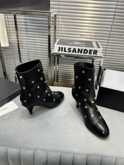 Chanel's new short boots, full of hardware buckles, Chanel's classic design styleImported sh9vdngg9q - Image 9