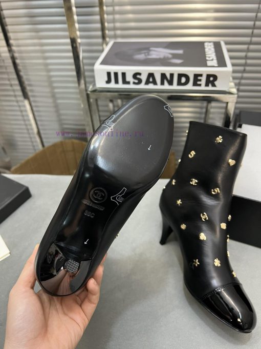 Chanel's new short boots, full of hardware buckles, Chanel's classic design styleImported sh9vdngg9q - Image 10