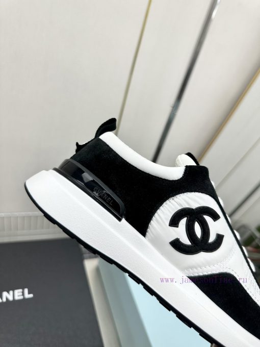 Top tierChanel -2023 Top Casual SneakersThis classic design features a shoe upper with a var0wgiubih - Image 9