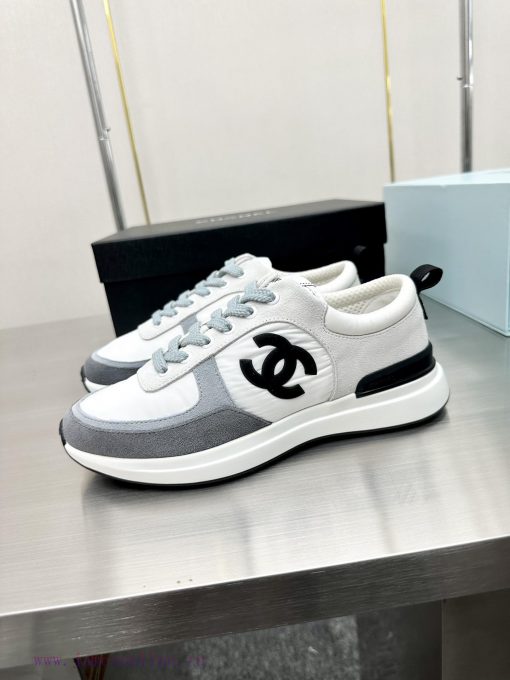 Top tierChanel -2023 Top Casual SneakersThis classic design features a shoe upper with a varusbe0eug