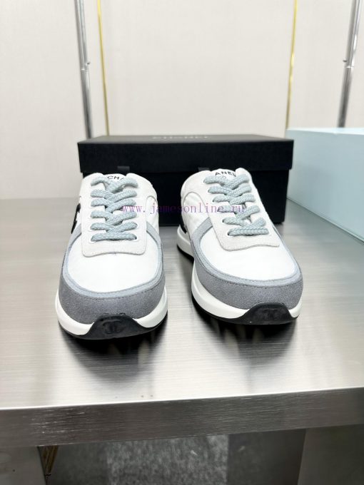 Top tierChanel -2023 Top Casual SneakersThis classic design features a shoe upper with a varusbe0eug - Image 7