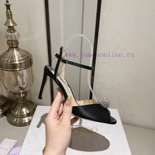 Jimmy Coo is a simple, elegant, and fashionable pair of sandalsOne button high-heeled sandal9mwc7sc4 - Image 2