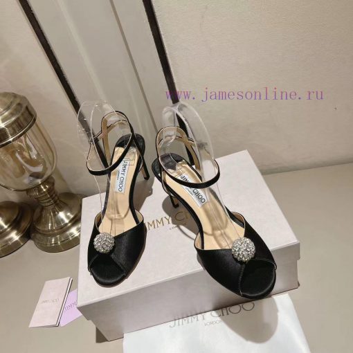 Jimmy Coo is a simple, elegant, and fashionable pair of sandalsOne button high-heeled sandal9mwc7sc4 - Image 4