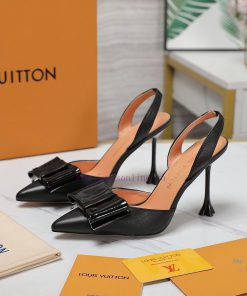 Top qualityLoui * vuitte * * New Plum Heel SandalsThis Blossom high-heeled shoe is made of sum28pr19