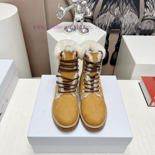 Top tierCELIN's latest star hit Martin boot collection for spring and summer 2023Sponge cakevsn46zcg