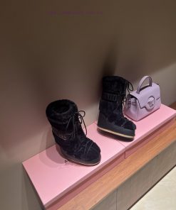 The mostForget about UGG, trendy people are wearing Moon Boot snow bootsIf you find it diffik7s6abpt