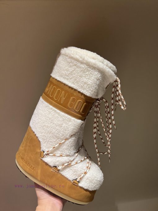 The mostForget about UGG, trendy people are wearing Moon Boot snow bootsIf you find it diffiozy9xa8j - Image 10