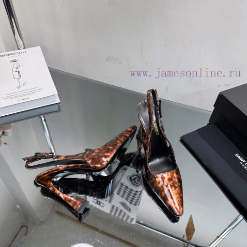 The new 2024 spring/summer collection has been released. SAIN * LAURENT features a patent lec35teozy - Image 6