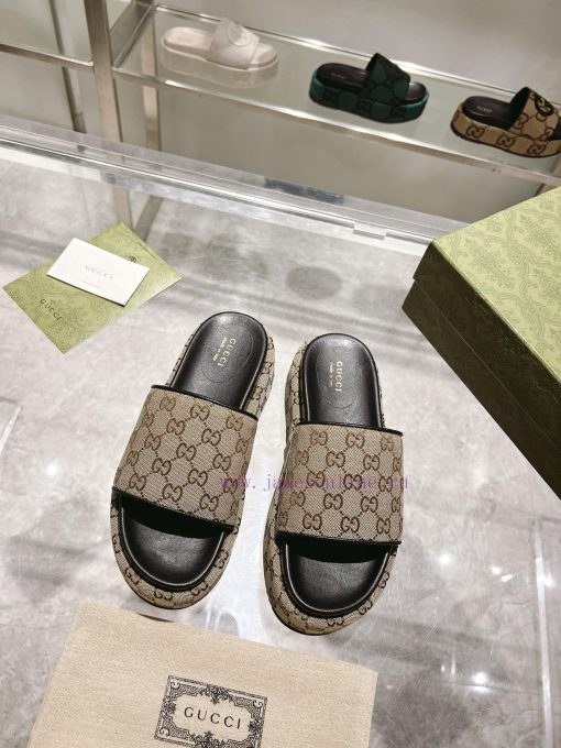 2023 new series GucciGucci's latest limited edition thick soled slippers of top quality are gsq7zrbg - Image 2