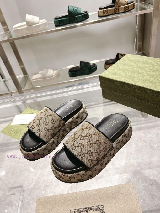 2023 new series GucciGucci's latest limited edition thick soled slippers of top quality are gsq7zrbg - Image 3