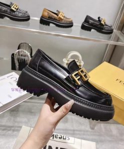 Fendi Domino loafers feature a single kick design with black leather and cowhide material inrlrnztlj