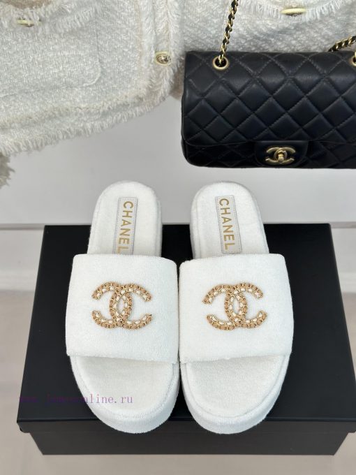 Chanel | Chanel 23c Spring/Summer New ProductsTowel cloth lazy slippersThis year, Chanel has7xmq5yyc - Image 5