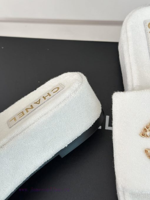 Chanel | Chanel 23c Spring/Summer New ProductsTowel cloth lazy slippersThis year, Chanel has7xmq5yyc - Image 7