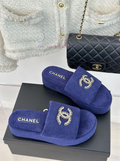 Chanel | Chanel 23c Spring/Summer New ProductsTowel cloth lazy slippersThis year, Chanel hasmfpdpvye - Image 4