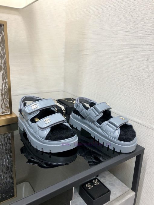 Chanel 2023 Autumn/Winter Velcro Hairy Sandals Hit [Rose] [Rose]Top quality, perfect details5jjxduls - Image 2