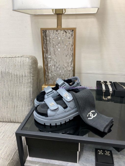 Chanel 2023 Autumn/Winter Velcro Hairy Sandals Hit [Rose] [Rose]Top quality, perfect details5jjxduls - Image 4