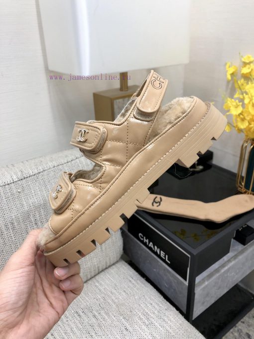 Chanel 2023 Autumn/Winter Velcro Hairy Sandals Hit [Rose] [Rose]Top quality, perfect detailsoo1uekqf - Image 9