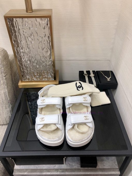 Chanel 2023 Autumn/Winter Velcro Hairy Sandals Hit [Rose] [Rose]Top quality, perfect detailsnq4mh4y1
