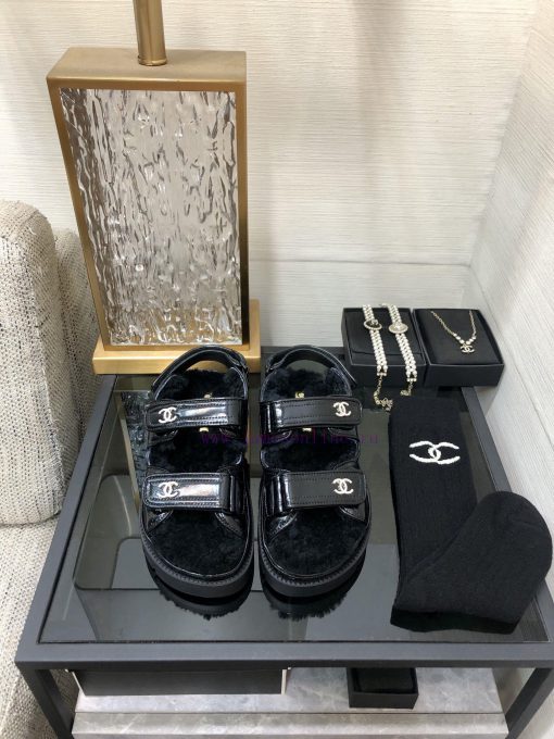 Chanel 2023 Autumn/Winter Velcro Hairy Sandals Hit [Rose] [Rose]Top quality, perfect details51wjqmed - Image 3