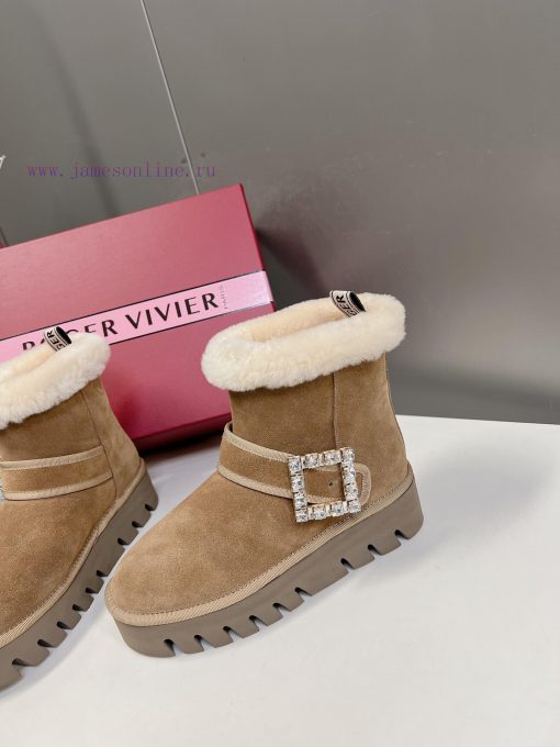 Roger Vivier is the most beautiful snow boots in the market this year. She understands womenjngao8kb - Image 4