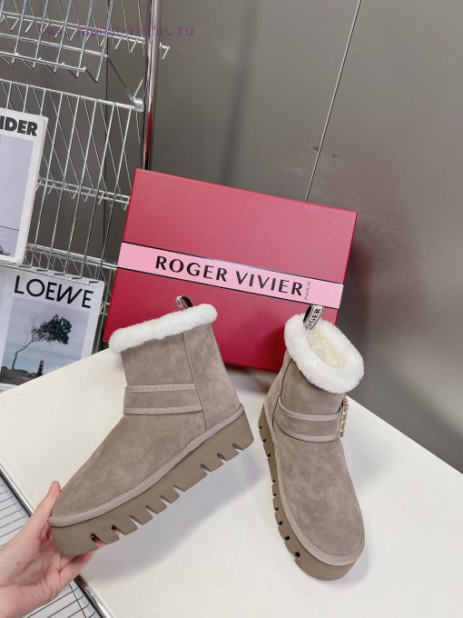 Roger Vivier is the most beautiful snow boots in the market this year. She understands womenw8uqa4r3 - Image 5