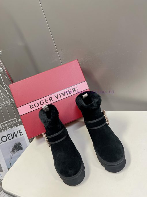 Roger Vivier is the most beautiful snow boots in the market this year. She understands womenx15606eh - Image 2