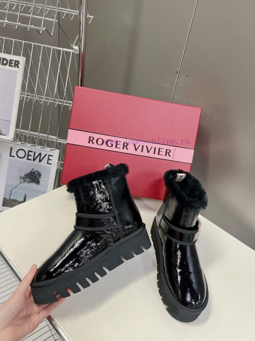 Roger Vivier is the most beautiful snow boots in the market this year. She understands womenwqohiy8s - Image 5
