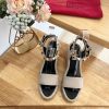 Valentino Garavani Lychee Leather Strap Wedge Sandals-Metal effect processing rivet decoratikgp5bzrn