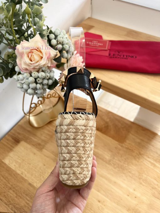 Valentino Garavani Lychee Leather Strap Wedge Sandals-Metal effect processing rivet decoratifw7krh5d - Image 9