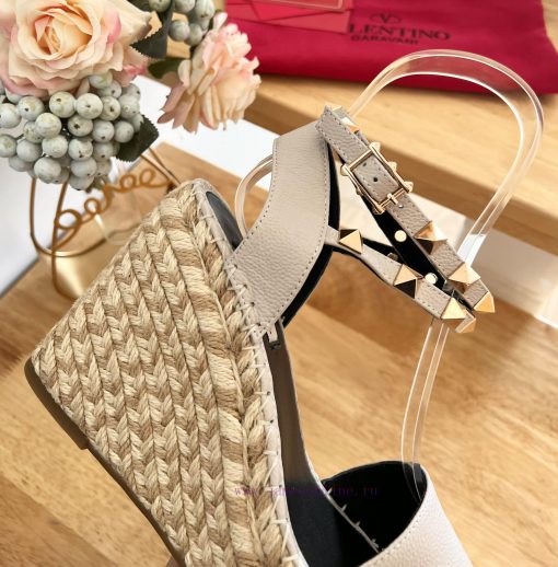 Valentino Garavani Lychee Leather Strap Wedge Sandals-Metal effect processing rivet decoratikgp5bzrn - Image 6