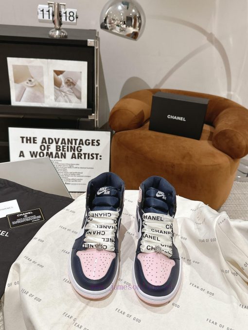 Chanel * L 2023 Chanel Nike CollaborationClassic last shape+jumping color blocking design, fhp5v283k - Image 2