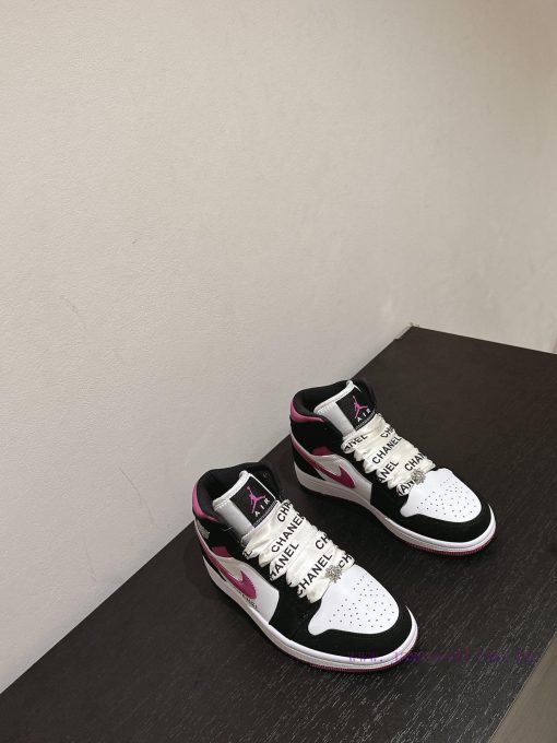 Chanel * L 2023 Chanel Nike CollaborationClassic last shape+jumping color blocking design, flxysonu9 - Image 8