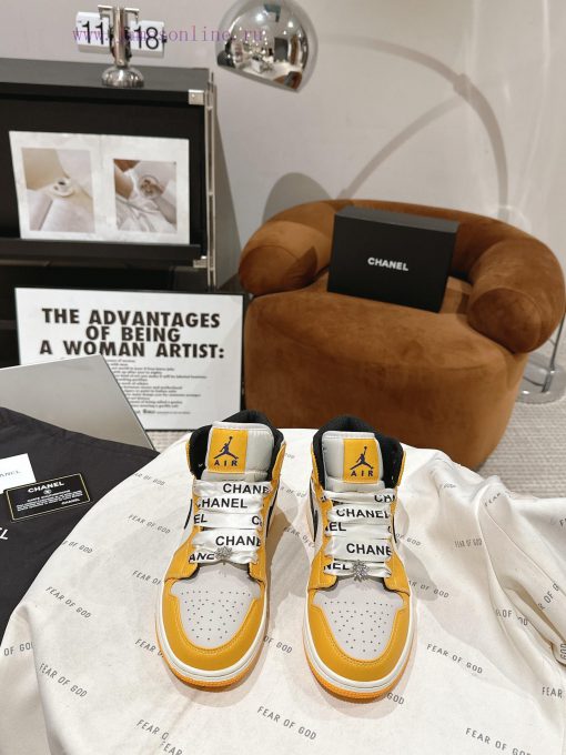 Chanel * L 2023 Chanel Nike CollaborationClassic last shape+jumping color blocking design, fh8v8naly