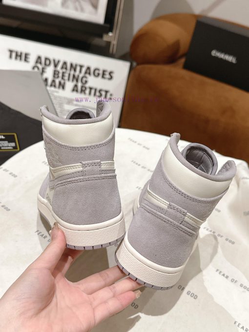 Chanel * L 2023 Chanel Nike CollaborationClassic last shape+jumping color blocking design, fzv5cu07z - Image 6