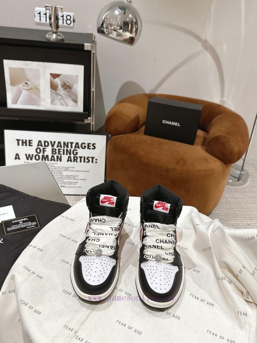 Chanel * L 2023 Chanel Nike CollaborationClassic last shape+jumping color blocking design, fbfdihi70